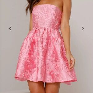 NWT SILHOUETTE OF DREAMS STRAPLESS MINI HELLO MOLLY